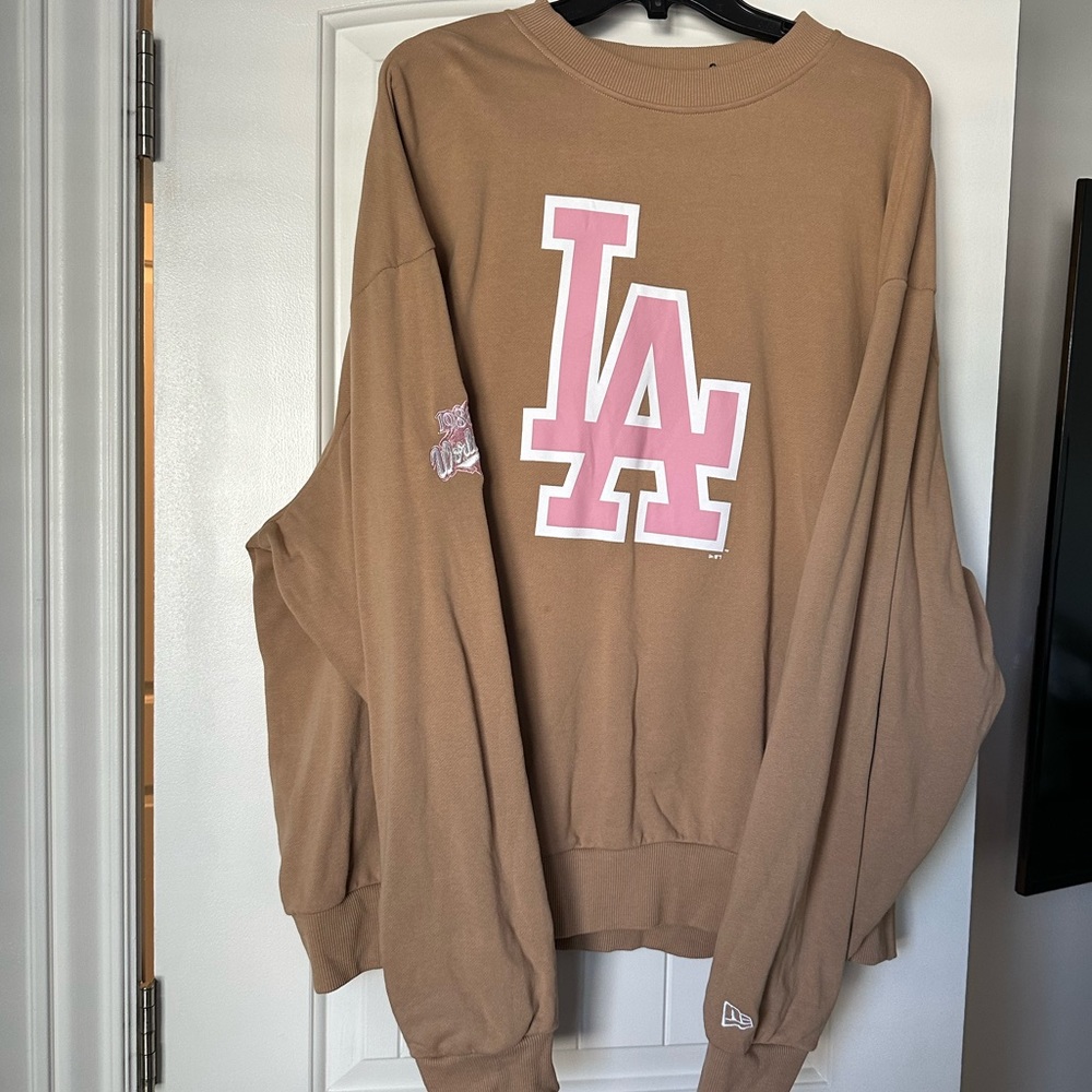 Tan & Pink LA Sweatshirt